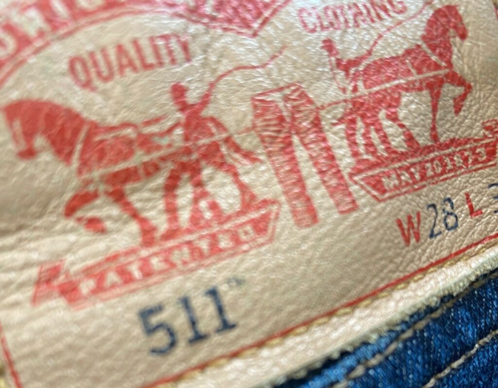 511 Levi's Jeans Tag fakes erkennen Tag einer 511 Levi's Jeans um fakes erkennen zu können
